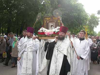 В Симбирск прибыла чудотворная икона Жадовской Казанской Божией Матери.