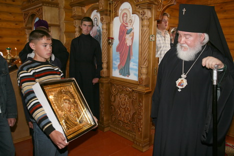 Кадеты подарили храму образ Казанской Божией Матери