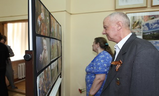 7 мая 2010. школа искусств №5. Ветераны на православной выставке. 