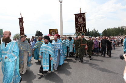 5 июня 2010г. 7-ой Симбирский крестный ход из Жадовского монастыря пришел в Симбирск