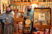 В пос.Павловка крестный ход с Казанской Жадовской иконой Божией Матери  