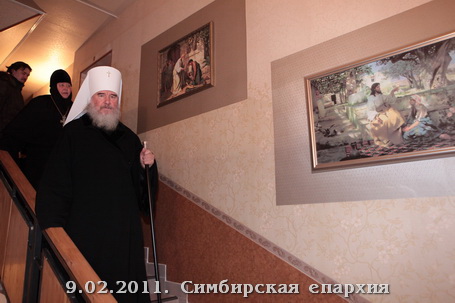 Митрополит осматривает Михайловский монастырь