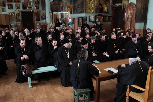 Общее собрание духовенства епархии.
