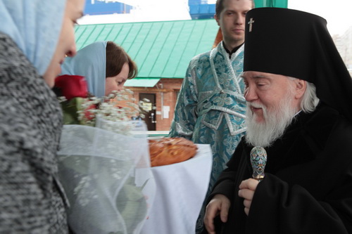 Встреча архиепископа Прокла в Благовещенском храме 7.04.12.