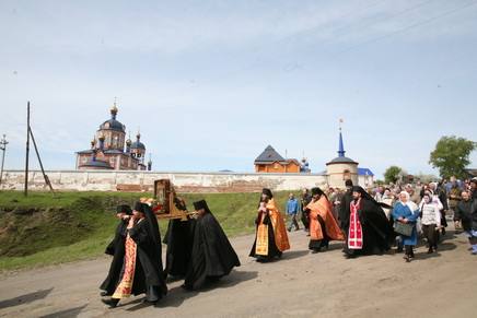 Крестный ход 2009 года начал свое шествие по Симбирской губернии