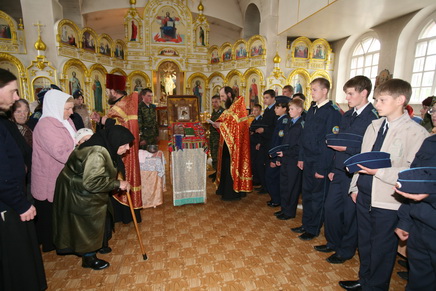 Симбирские кадеты встречают Богородицу в Карсуне. 
