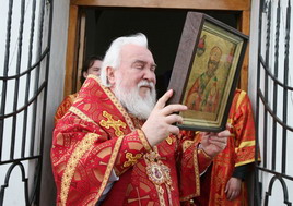 22 мая 2008 года Архиепископ Симбирский и Мелекесский Прокл совершил Божественную Литургию в Сурском на Николиной горе.  