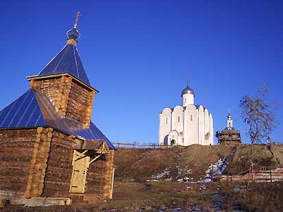 1 ноября 2005 года. Вид на храмовый комплекс с. Арское